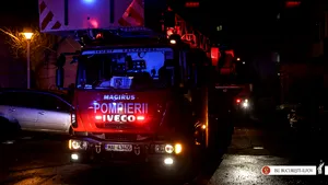 Explozie într-o locuinţă din Suceava, o femeie a fost rănită grav