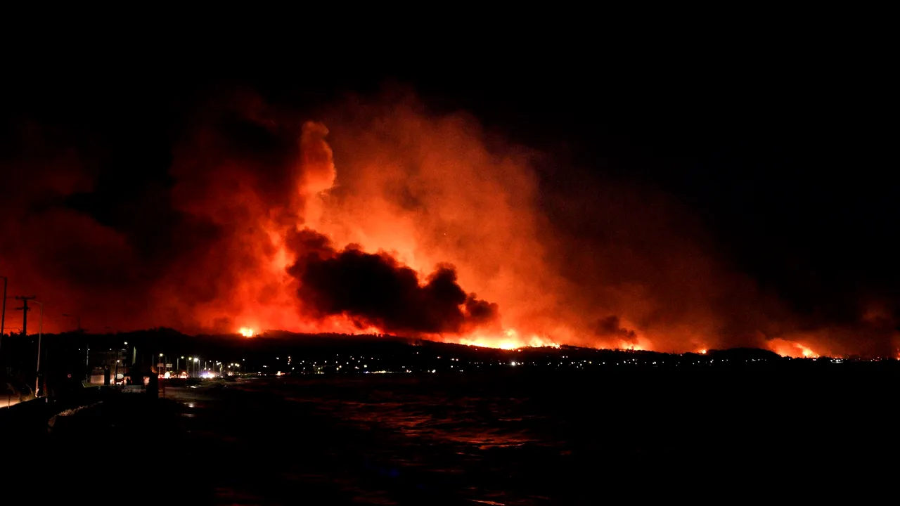 Avertizare de călătorie în Grecia, din cauza incendiilor