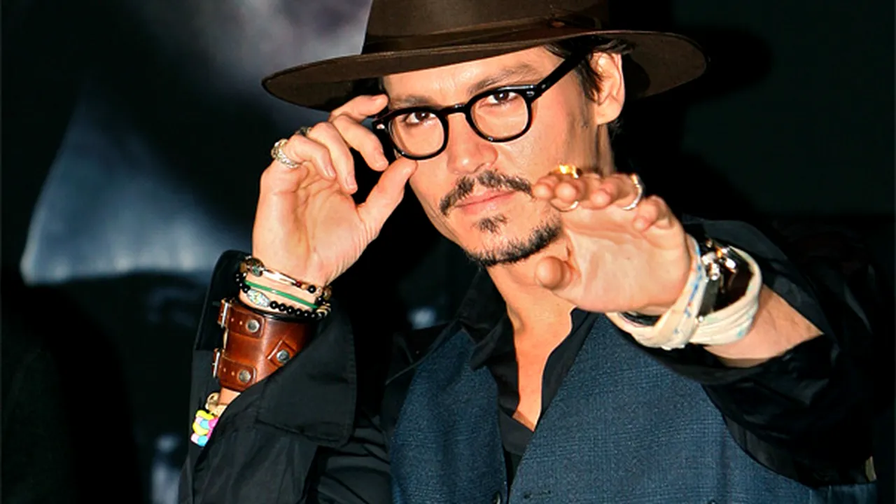 Johnny Depp sare în ajutorul lui Nicolas Cage