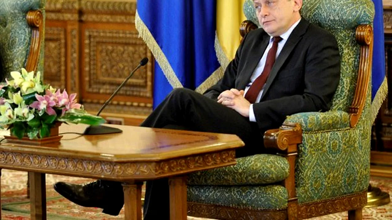 Antonescu a semnat decretele privind numirea Monei Pivniceru în funcţia de ministru al Justiţiei