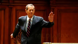 Prezenţa Regelui în Parlament, lecţie de demnitate şi decenţă pentru clasa politică