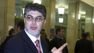 Intact a încetat colaborarea cu Mihai Craiu, iar Tucă şi Firea preiau funcţiile acestuia