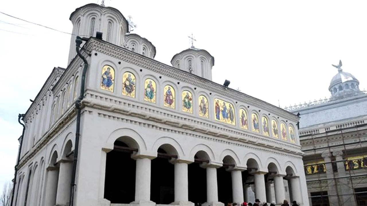 Patriarhie: În Bucureşti sunt două şcoli cu cabinet de religie, o alta are sală multidisciplinară