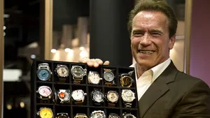 Ceasuri de colecţie, între care unul realizat pentru Arnold Schwarzenegger au fost scoase la licitaţie. Ce preţuri de pornire au