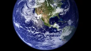 Se accelerează inversarea polilor magnetici ai Terrei