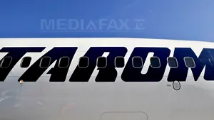 EXCLUSIV - FMI solicită ca Tarom să restituie Boeing ultimul avion tip 737-800 sau să plătească chirie mai mică