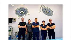 Operație spectaculoasă la Sibiu: O tumoră „cât găleata” a fost extirpată cu succes