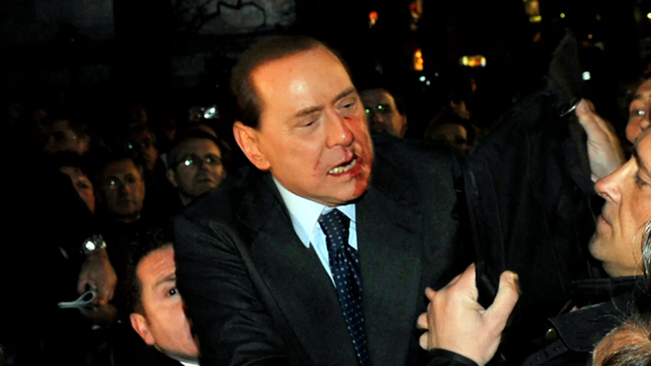 Agresiunea împotriva lui Silvio Berlusconi a fost o înscenare? - VIDEO