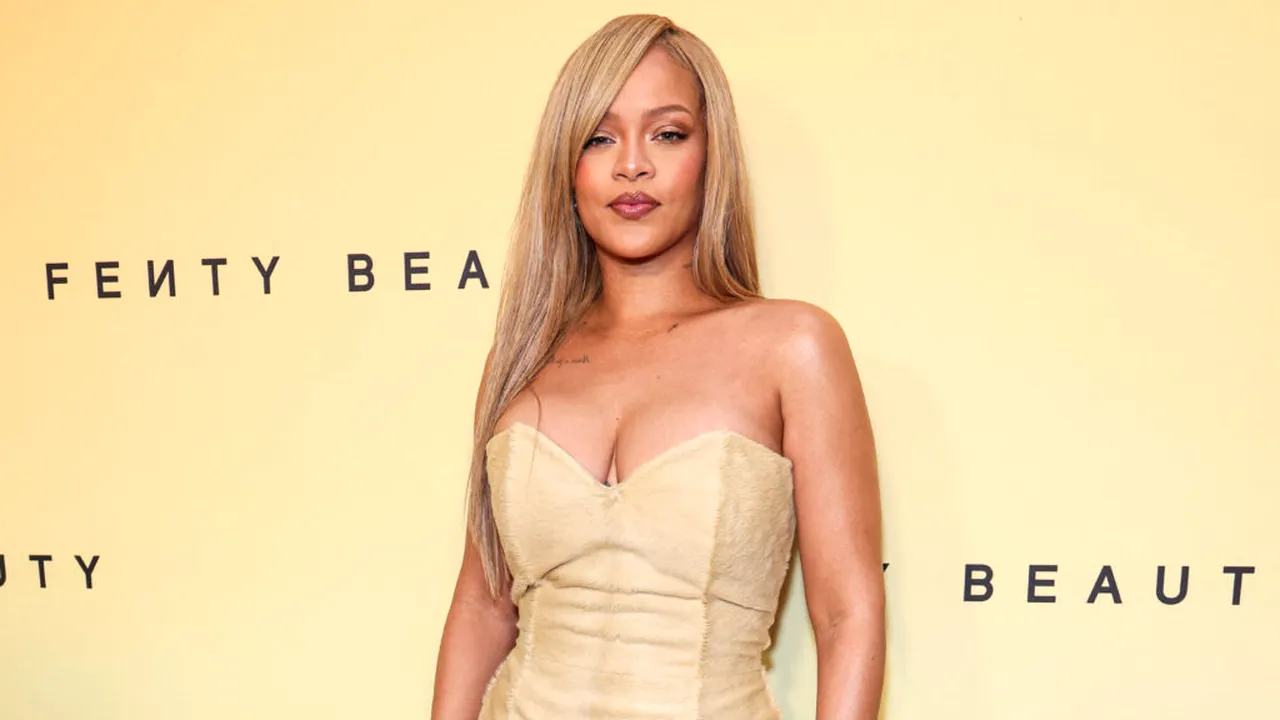 Rihanna marchează 20 de ani de la lansarea primului album