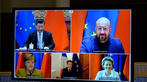 Uniunea Europeană şi China au ajuns la un acord de principiu pentru semnarea unui tratat în domeniul investiţiilor