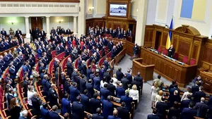 Parlamentul Ucrainei a aprobat organizarea de alegeri locale, mai puţin în regiunile separatiste