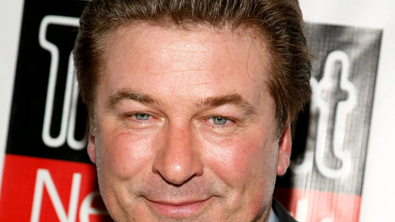 Alec Baldwin, internat de urgenţă într-o clinică