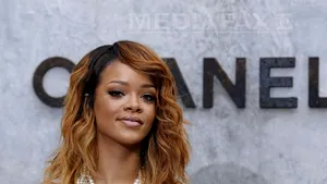 Rihanna a câştigat un proces cu lanţul de magazine Topshop
