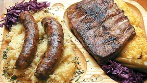 Recomandări de sărbători: evitaţi excesul de alimente şi alcool, faceţi exerciţii fizice