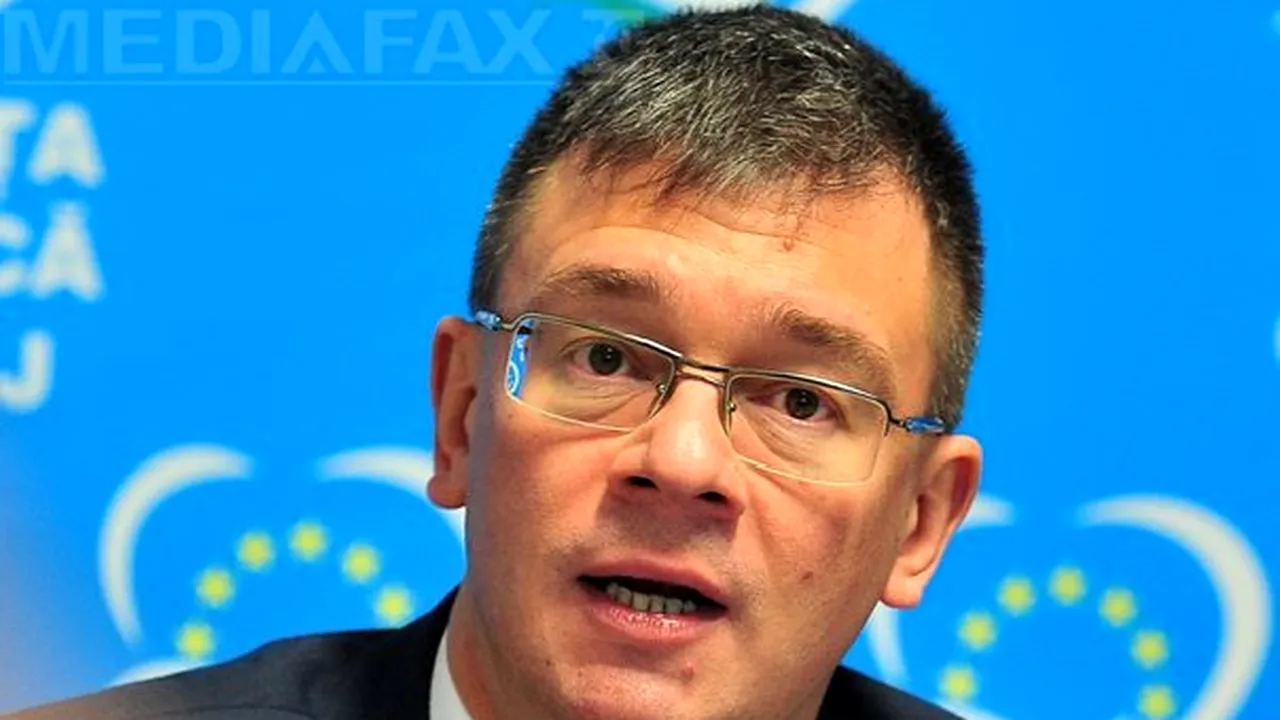 Ungureanu, despre Iohannis: Tăcerile lui spun mai mult decât mormanele de vorbe ale politicienilor