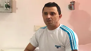 GALERIE FOTO Medicii ieşeni i-au plantat o proteză unui bolnav de hemofilie. Costul tratamentului depăşeşte 400.000 de euro