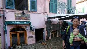 Cel puţin şase morţi şi mai mulţi dispăruţi în urma unor noi intemperii produse în nordul Italiei