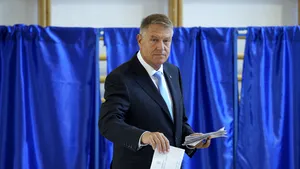 COMENTARIU Lelia Munteanu: Cadrilul Homarilor