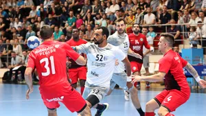 CSM Bucureşti a CÂŞTIGAT Cupa Challenge la handbal masculin/ Ionuţ Ramba, unul dintre liderii defensivei: Este un sezon salvat!