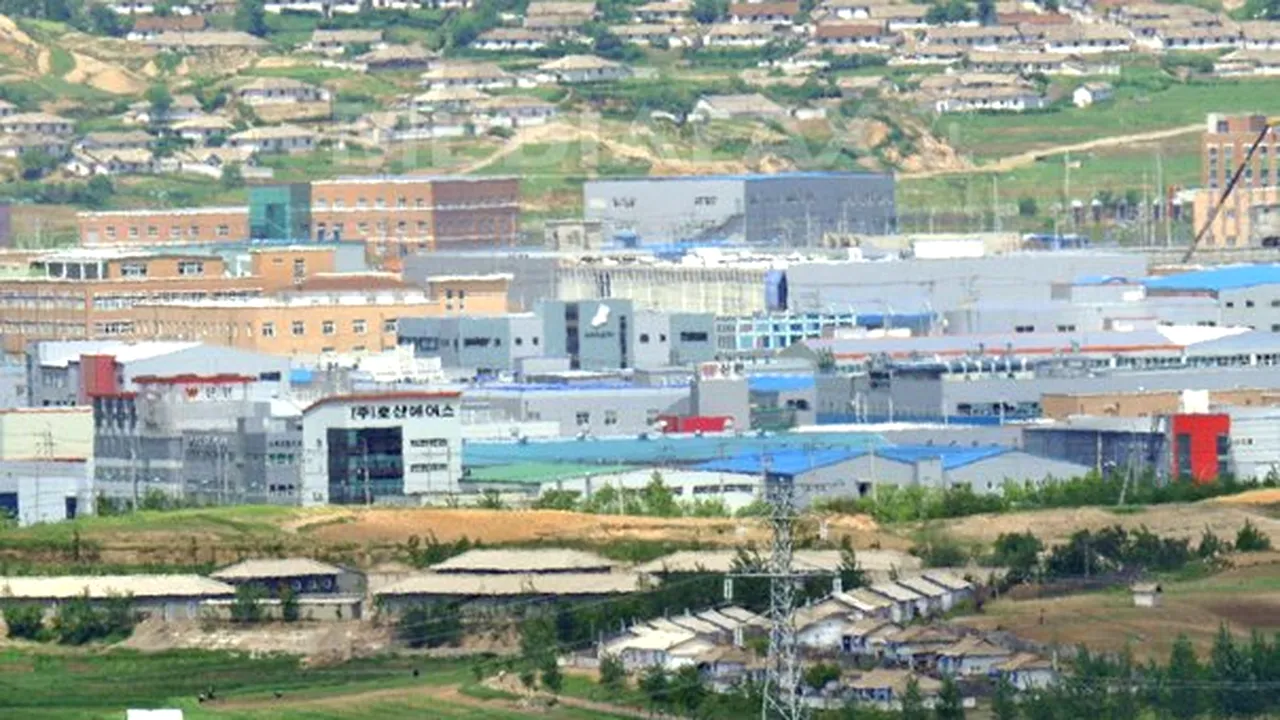 1-kaesong-complexul-coreean-afp 