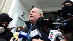 Constantinescu, întrebat cum se simte, înainte să intre în Tribunalul Constanţa: Ca într-un sicriu