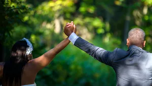 Performanţa unui bărbat de bărbat de 66 de ani din Zimbabwe: Are 16 soţii şi 151 de copii şi vrea să ajungă la 100 de neveste