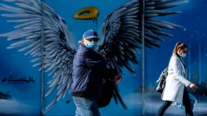 Cinci judeţe se menţin în zona „roşie”, din cauza cazurilor noi de COVID-19/ Timişoara a ajuns la o rată de 7,44. INSP recomandă carantinarea oraşului