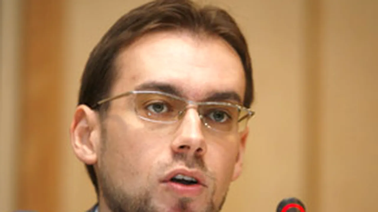 Chiuariu o acuză pe Macovei pentru auditul privind Strategia anticorupţie