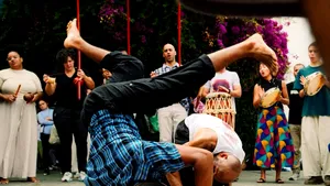 Brazilia: Exercițiile de mișcare „Capoeira” ameliorează simptomele de Parkison
