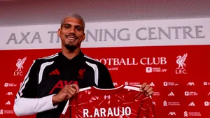 Oficial. Liverpool îl împrumută pe Ronald Araujo de la FC Barcelona pentru sezonul 2026/27