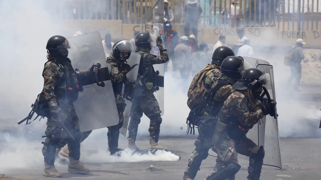 Stare de urgenţă în Lima şi în alte trei regiuni din Peru, după săptămâni de proteste