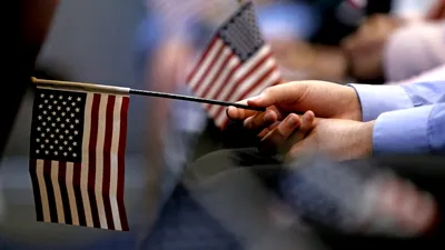 EXTERNE Administrația Trump trimite solicitanții de green card înapoi acasă până la aprobarea documentelor