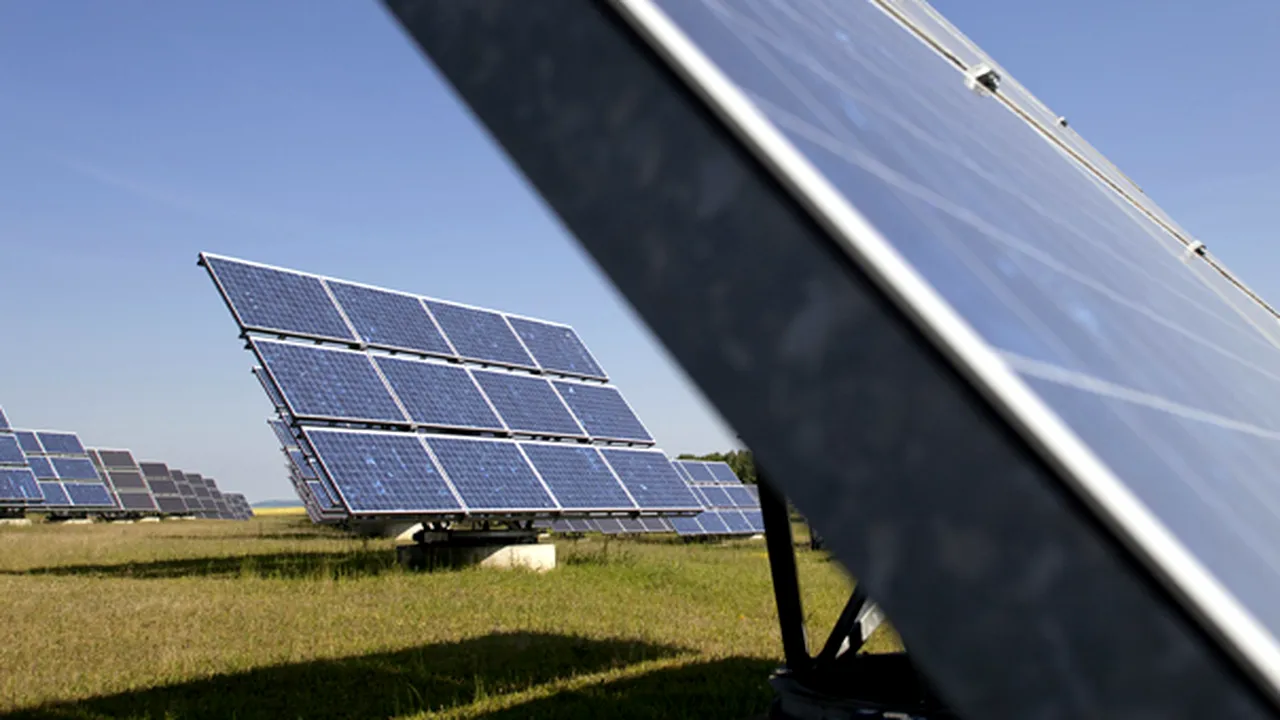 Armand şi Greentech construiesc parcuri fotovoltaice de 20 milioane euro în România