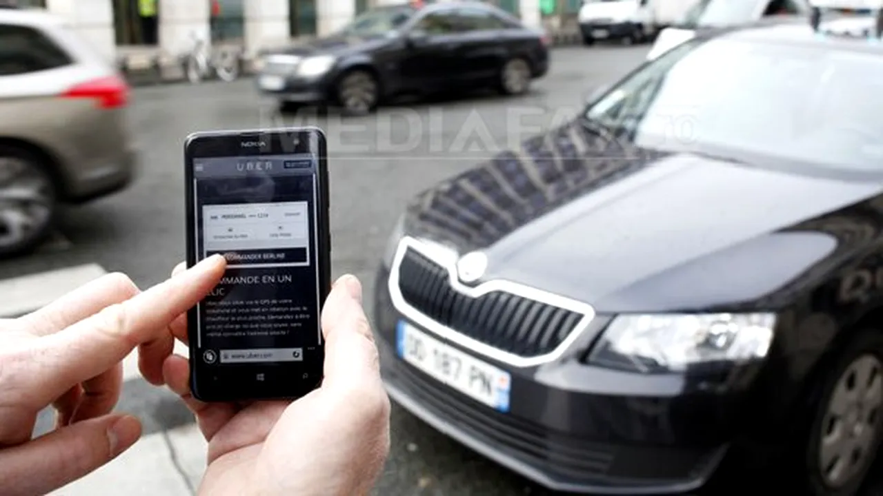 Aplicaţia Uber este disponibilă de joi la Cluj-Napoca, primul utilizator a fost preşedintele TIFF