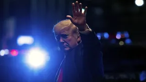 Donald Trump nu vrea să vorbească. Fostul preşedinte  a invocat dreptul de a nu depune mărturie în ancheta privind practicile de afaceri