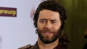 Howard Donald de la Take That devine DJ într-un club din Ibiza
