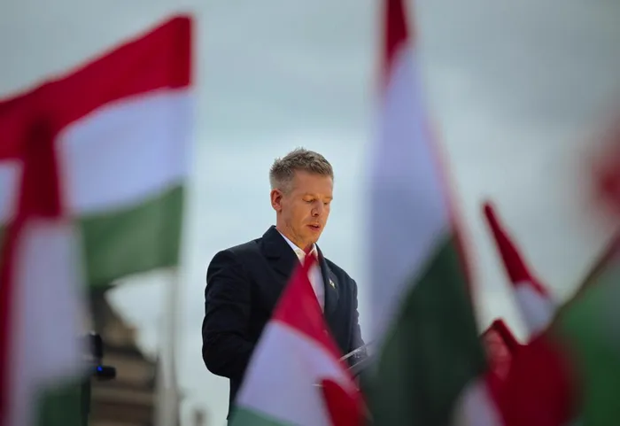 EXTERNE Surpriză în sondaje înaintea alegerilor din Ungaria. Partidul Tisza preia avansul în fața partidului Fidesz, al lui Viktor Orban