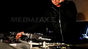 Andy Fletcher de la Depeche Mode va susţine un show la Bucureşti