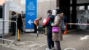 Ţara care a anunţat că vaccinează 140 de persoane pe minut împotriva COVID-19