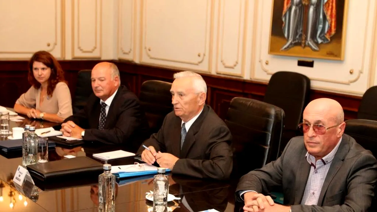 Adrian Ţuţuianu, întâlnire cu Patromil pe tema participării la programele de înzestrare a Armatei