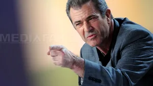 Mel Gibson este pasionat de hipnoză