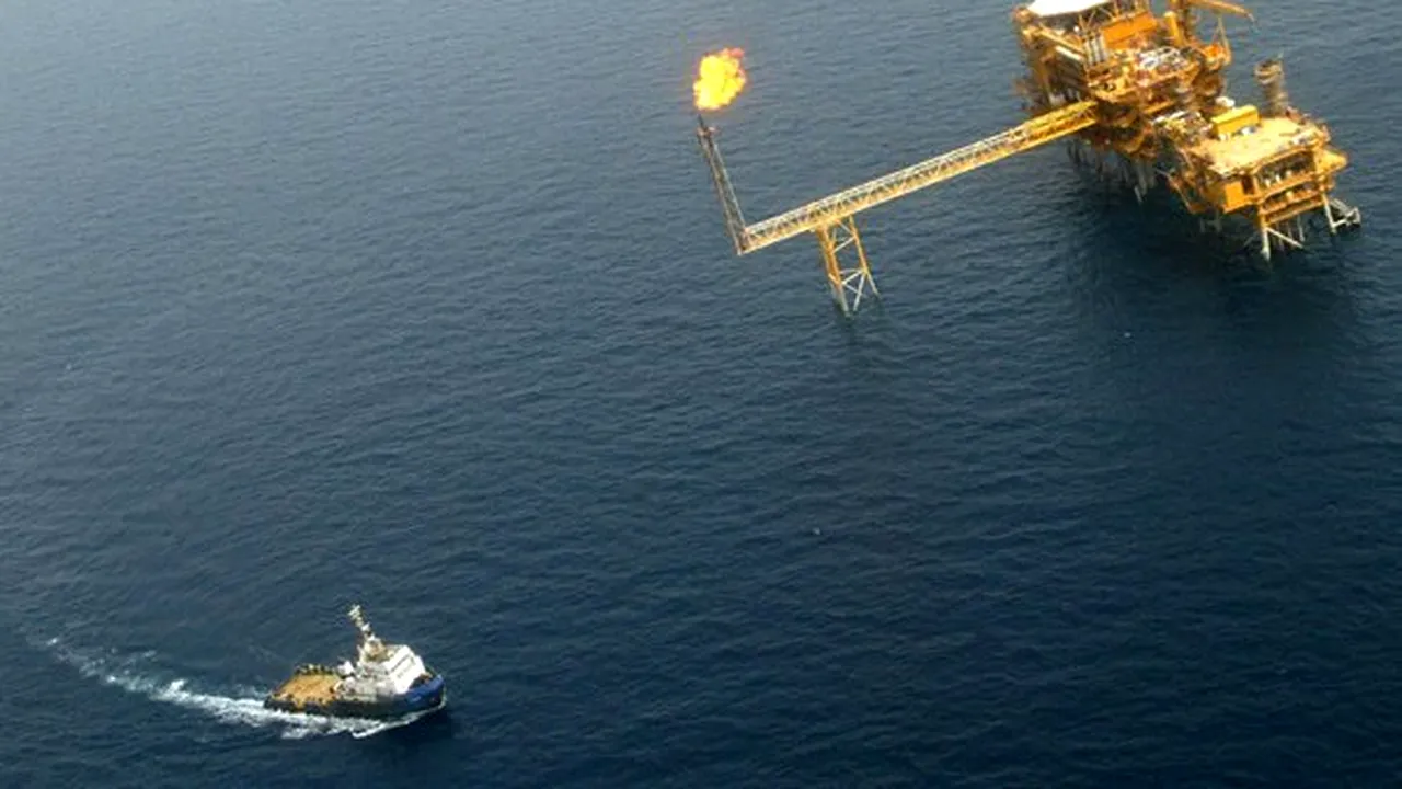 SUA adoptă noi sancţiuni în sectorul petrolier şi financiar împotriva Iranului