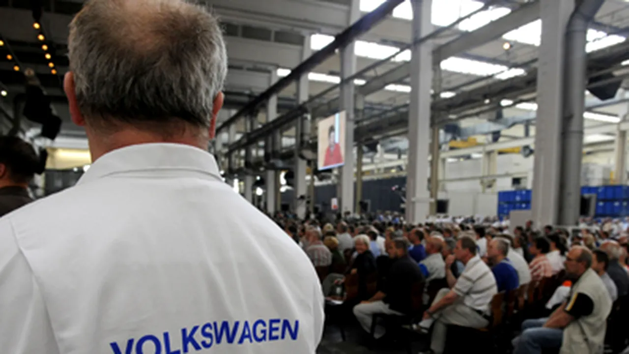 Porsche şi-a majorat participaţia la Volkswagen