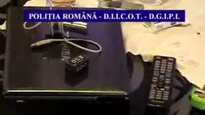 Grupare specializată în criminalitatea informatică, destructurată de poliţiştii clujeni