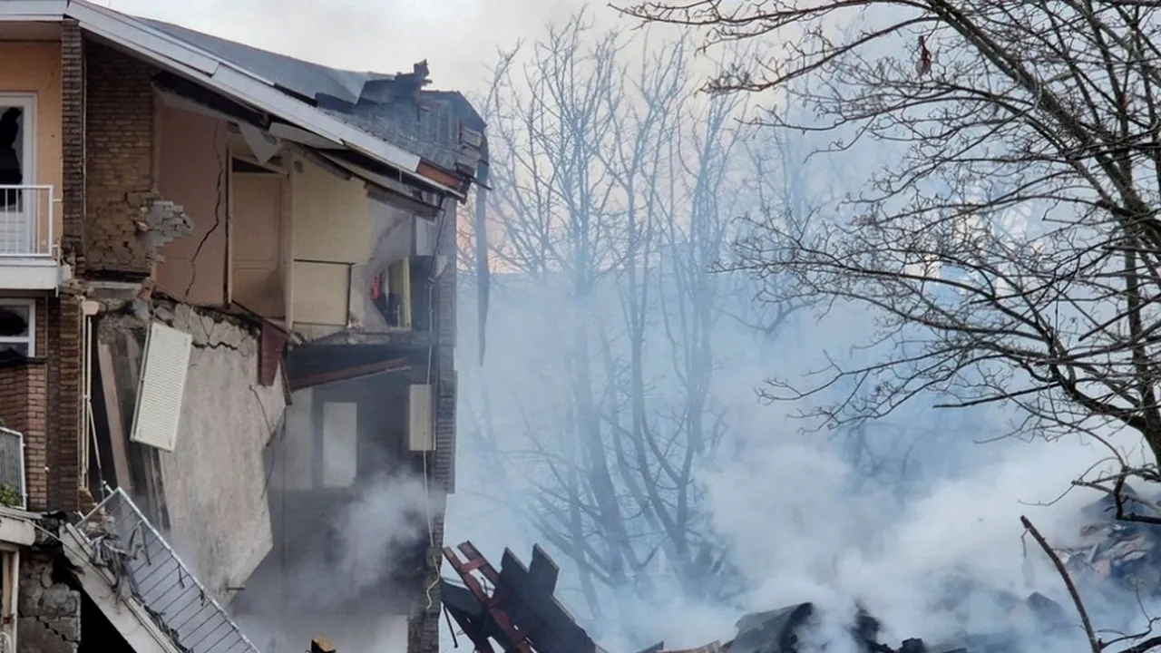 Explozie puternică într-un bloc din Haga. O persoană a murit; autorităţile se tem că numărul victimelor ar putea creşte