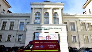 Denunţ pentru abuz în serviciu şi şantaj la UMF Iaşi. Mai multe cadre universitare, acuzate că batjocoresc studenţii nevaccinaţi