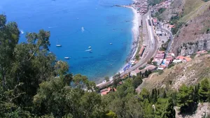 Sicilia, la mare căutare în contextul nunții artistei Dua Lipa