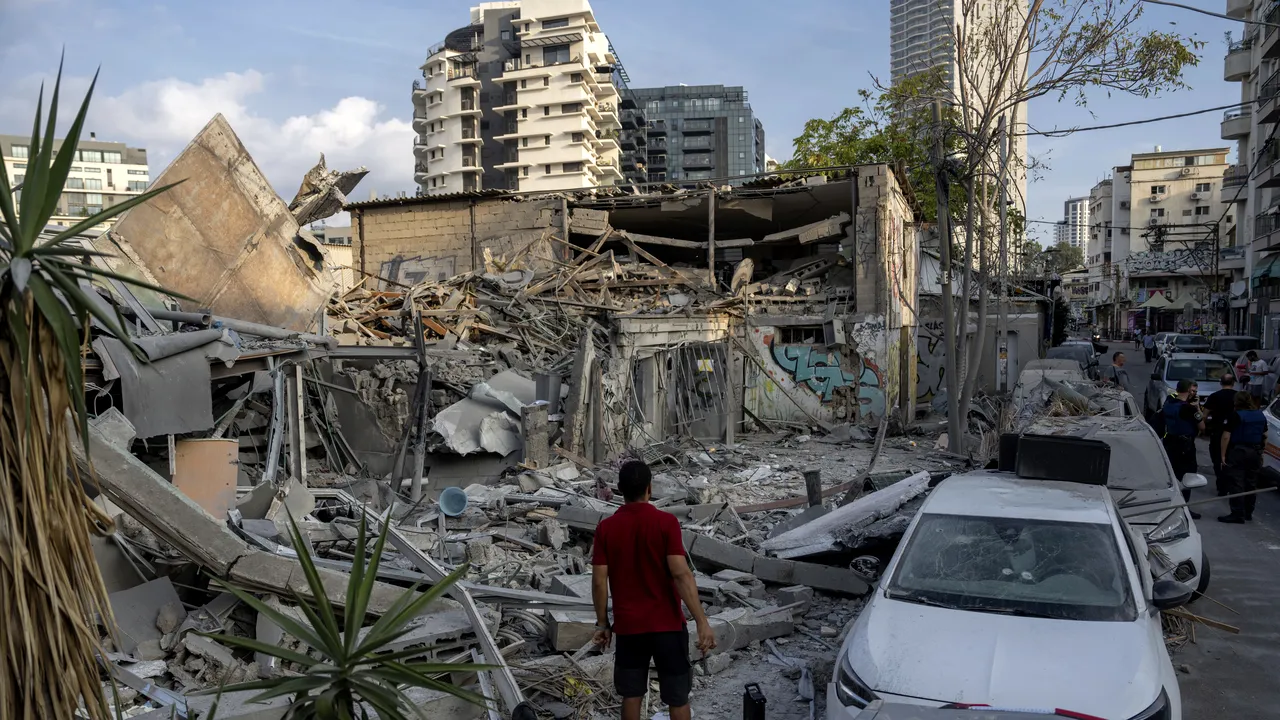 Hamas ar fi luat ostatici până la 100 de israelieni, inclusiv femei şi copii