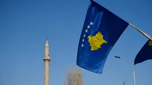 UE doreşte măsuri concrete din partea Kosovo pentru a reduce tensiunile înainte de ridicarea sancţiunilor