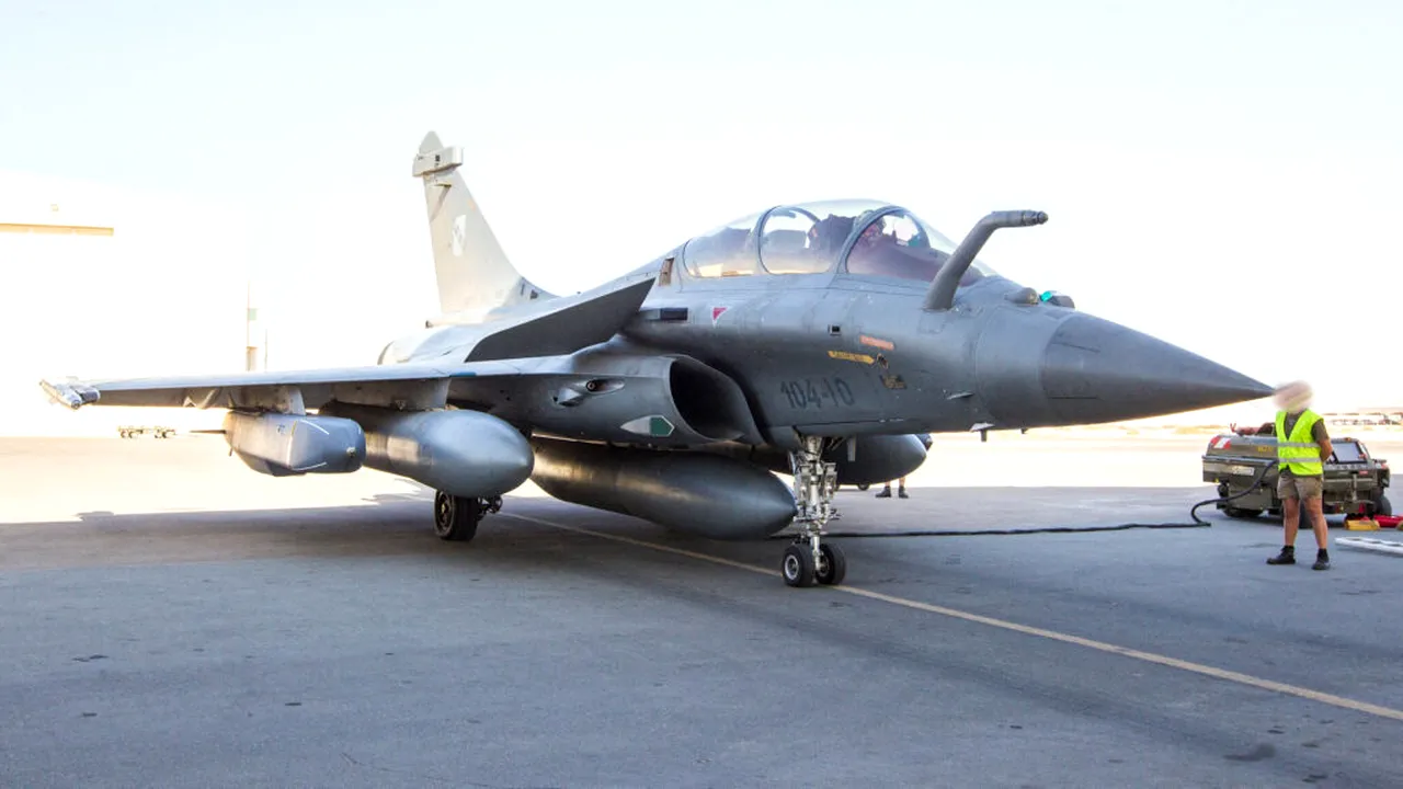 Franţa acuză China că a sabotat vânzările avionului de luptă Rafale